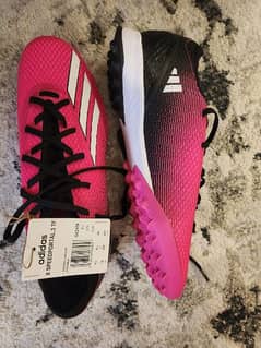 Adidas Football Turf Shoes Sz: US10 Original and Brand New