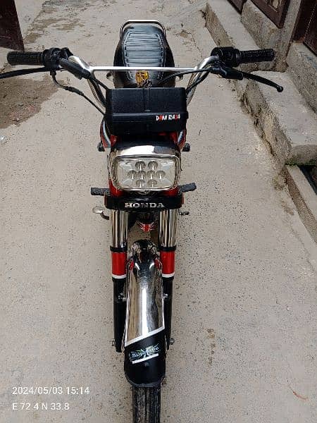 honda125 2015model very good condition document clear all Punjab numbr 5