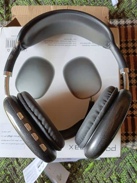 Headphones p9 pro max and p47 Bluetooth headphones 2