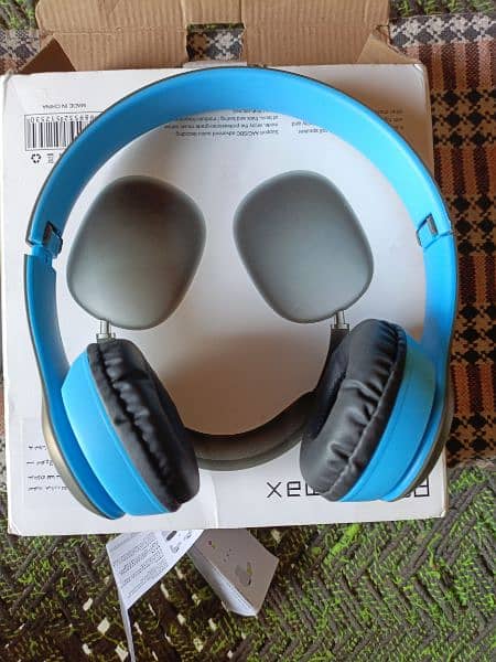 Headphones p9 pro max and p47 Bluetooth headphones 3