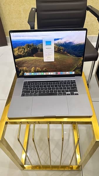 MacBook Pro 2019 i9 3
