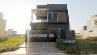 BRAND NEW HOUSE 5 MARLA MODERN DESIGN VERY REASONABLE PRICE