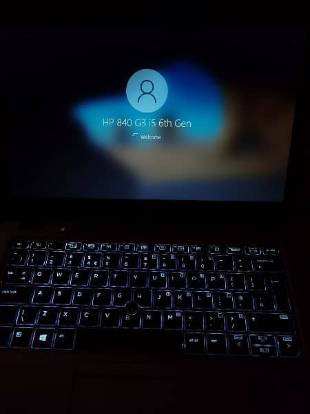 Hp EliteBook 840 g3 Core i5 6th Generation without battery (Read Add} 9