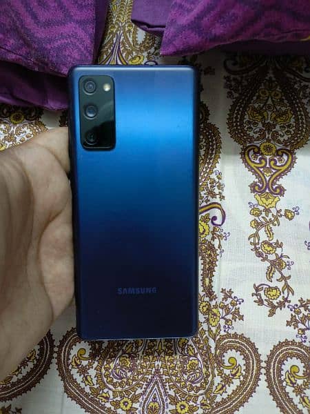 urgent sell samsung s20fe with box non pta burn in screen 0