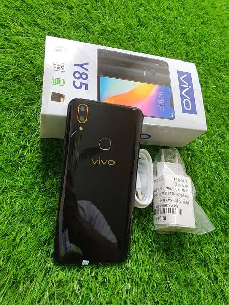 vivo y83 6gb 128Gb Dual sim. Vivo y85 4gb 64gb( Fresh Stock ) 10/10 8