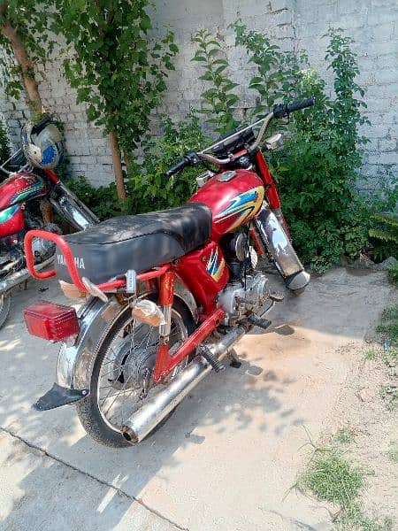 Kisi NY bike sath exchange bhi krna hai to honda sath 3