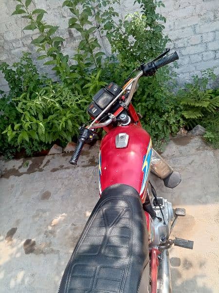 Kisi NY bike sath exchange bhi krna hai to honda sath 5