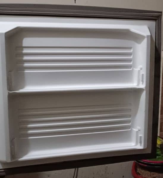 Dawlance Metallic Gray refrigerator 3