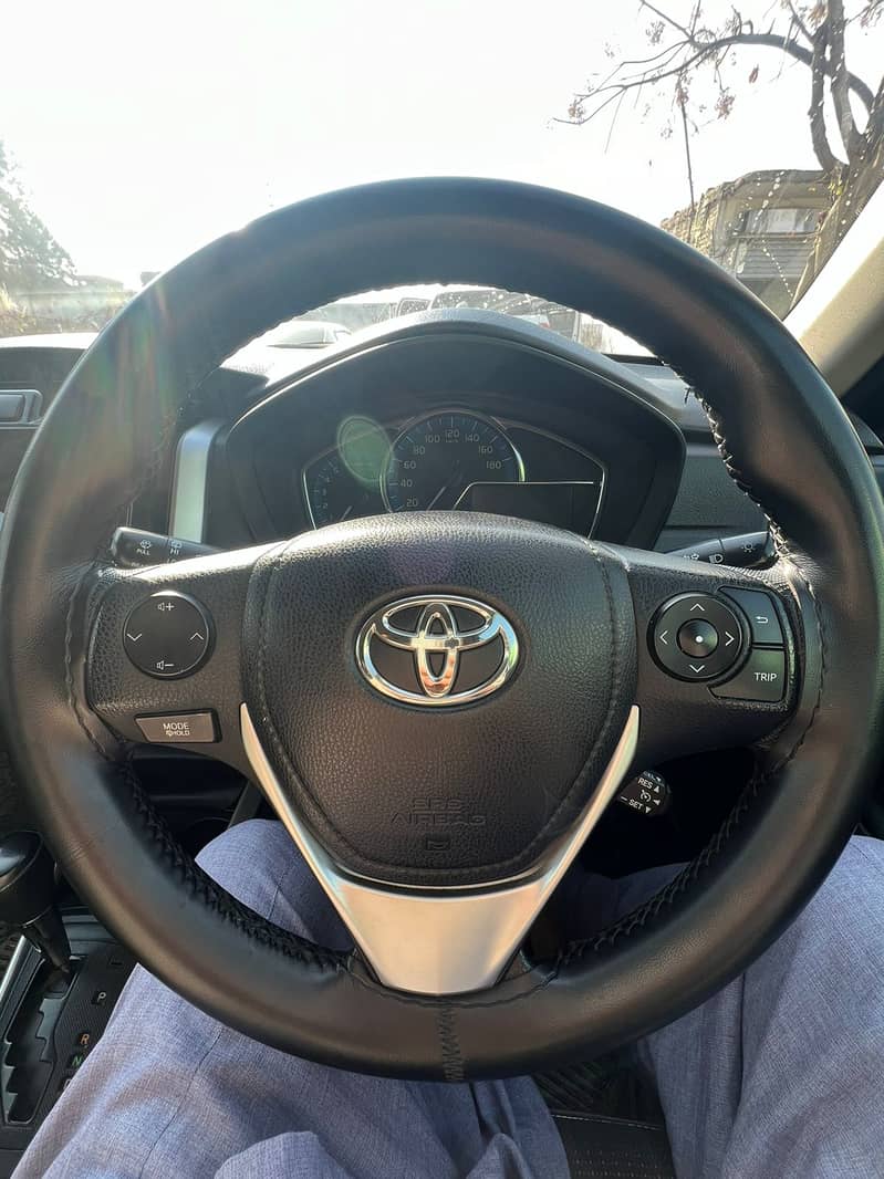 Toyota Corolla Fielder Hybrid 2017 4