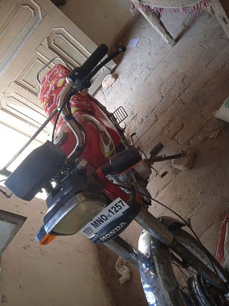 motorcycle sale in lodhran United all ok copy latter available hy 1