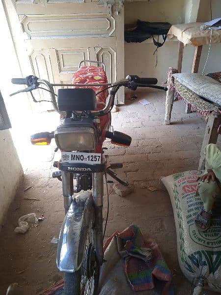 motorcycle sale in lodhran United all ok copy latter available hy 5