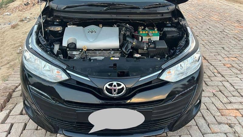 Toyota yaris 1.5 CVT-i ATIV X full option 2
