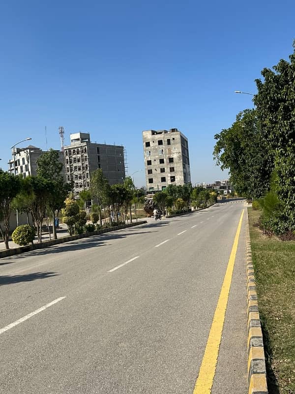 5 marla plot for sale in G block Top city Islamabad 0