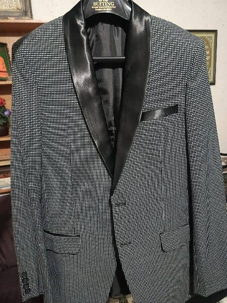 Threepiece suit[coat,pent,waistcoat]brand new condition just used once 2