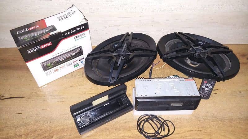 SONY CAR SPEAKERS WITH AUDIO BANK 3