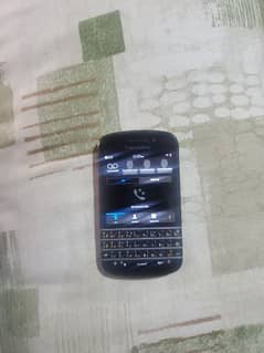 Black Berry Q 10 officela pproved