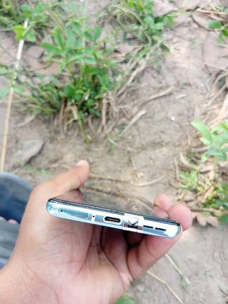 OnePlus 8t 1