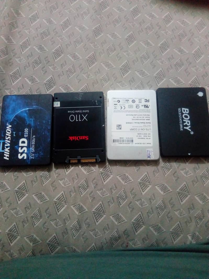SSD 128gb Hard drive 7
