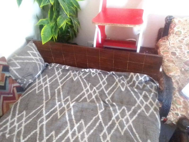 single bed with mattress urgent for sale for call 03115389839 4