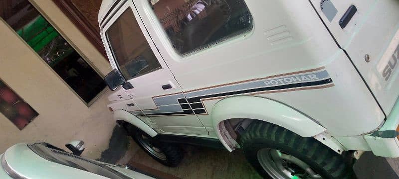 pothar jeep 2000model Rawalpindi ka number 03024201959 is number par 6
