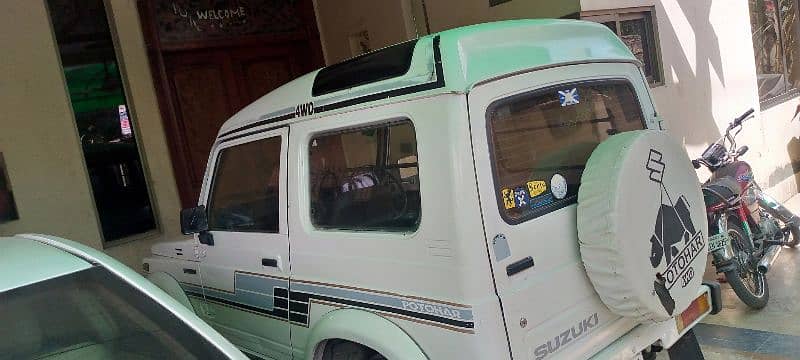 pothar jeep 2000model Rawalpindi ka number 03024201959 is number par 7