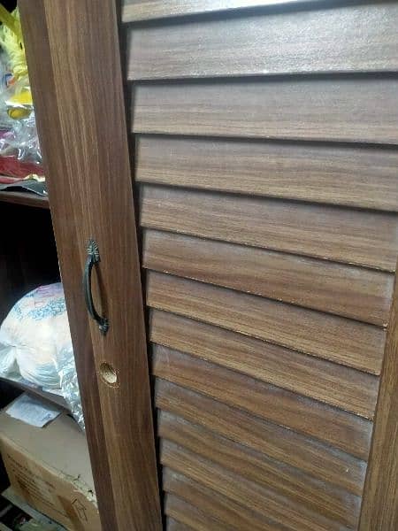 Double Door Wardrobe Almari Like New 6