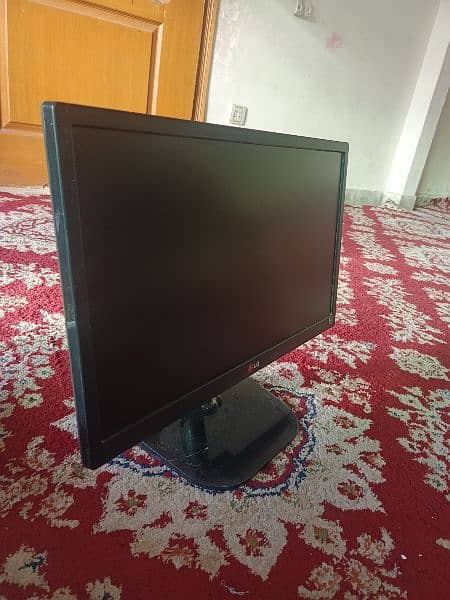 LG LED monitor 22inch 0