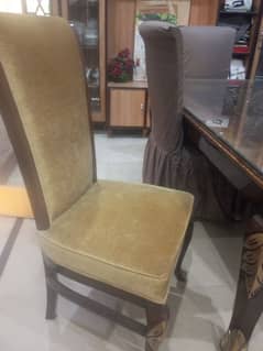 dinning table with chairs