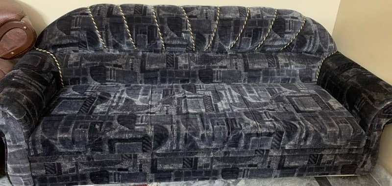 Sofa black colour 3+2+1 1
