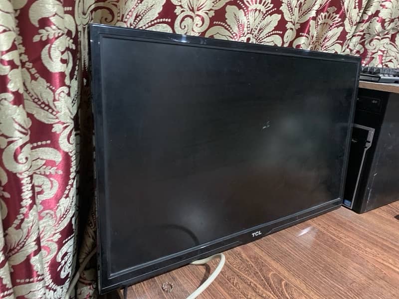 TCL Lcd 32 inches 1