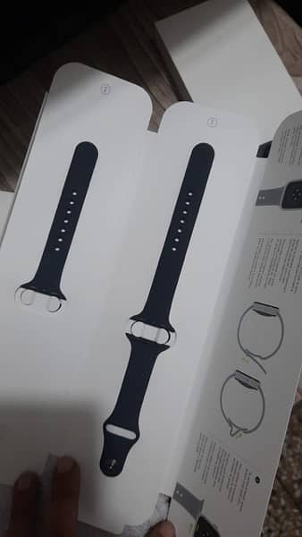 apple watch SE 40mm (2nd gen) 0