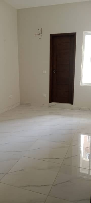 Apartment for sale 2 bed rooms 2nd floor brand new 950 aqft 20