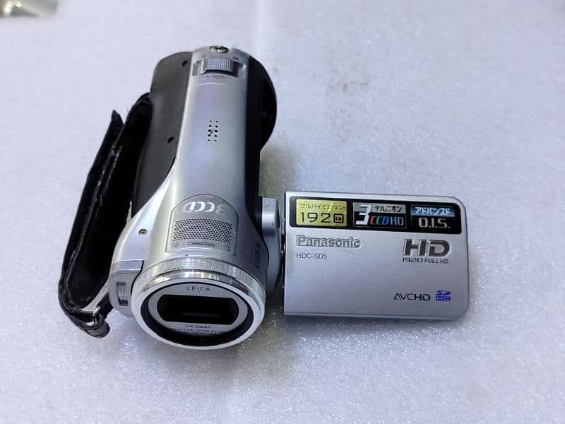 Panasonic 3CCD Video Camera | Camcorder | Handycam  SD5 0