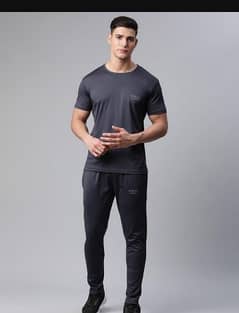 •  Gender: Men's
 Fabric: Polyester
 Pattern: Plain
 3 size available