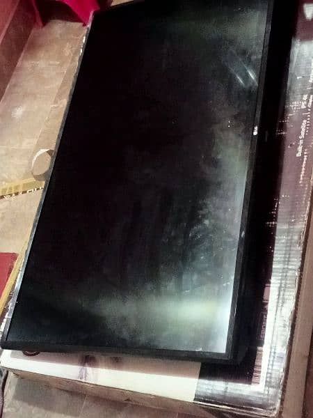 led Tv LG urgent sale 3