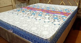 New brand king size mattress 0