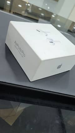 apple airpods pro with box n cable