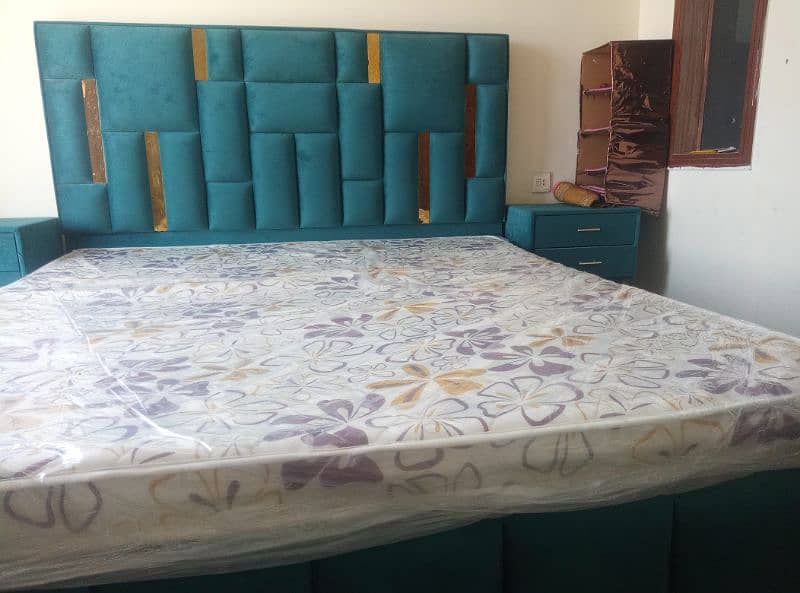 bed urgent sell 3