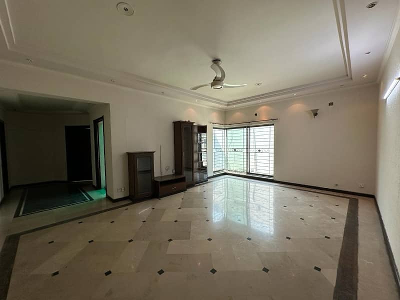 1 Kanal Upper Portion Plus Drawing Room Available For Rent in Dha phase 1 6