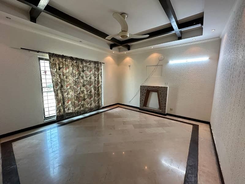 1 Kanal Upper Portion Plus Drawing Room Available For Rent in Dha phase 1 8