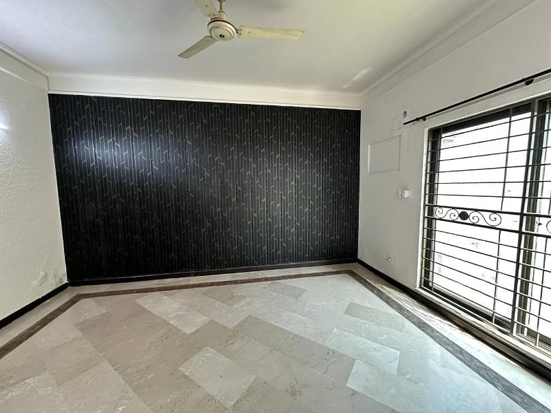 1 Kanal Upper Portion Plus Drawing Room Available For Rent in Dha phase 1 19