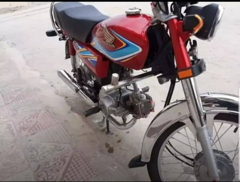 Honda CD 70 bike for urgent sale 3