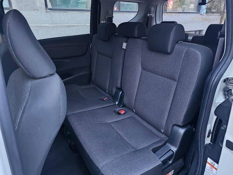 Toyota Sienta Hybrid G 2019 / 24, total genuine, 4 grade, sliding door 10