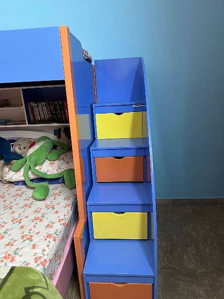 Bed set with one Double and one single bunkbed 4
