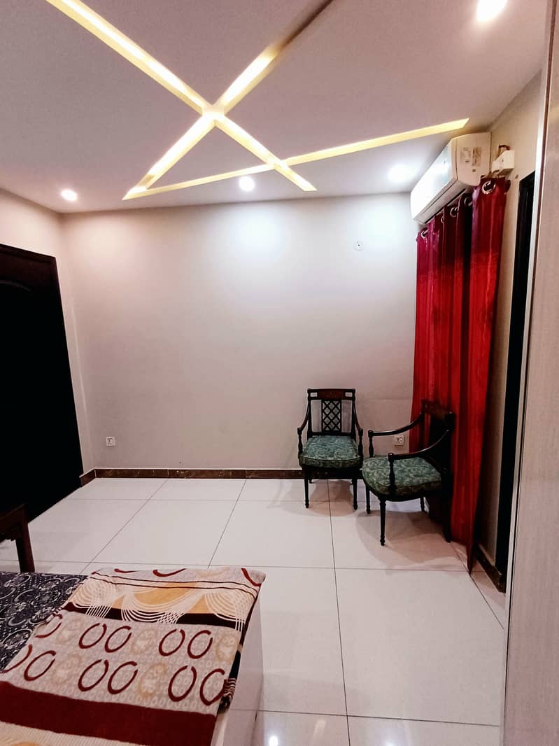 Luxury Independent room available for Rent on daily basis 6