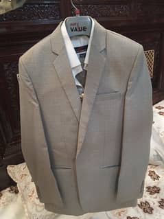 3 pies suit sell