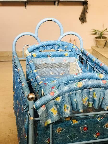 Baby cot in brand new condition 1