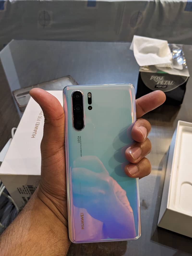 Huawei P30 Pro, 128 Gb 10/10 scratch less, Non PTA, Sim time available 2