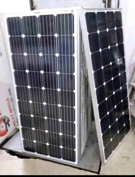 new Solar panels for sale with 12 years guarantee 25 years life 5