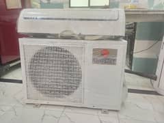 orient 1 Ton DC inverter working perfectly fine / 03118456771